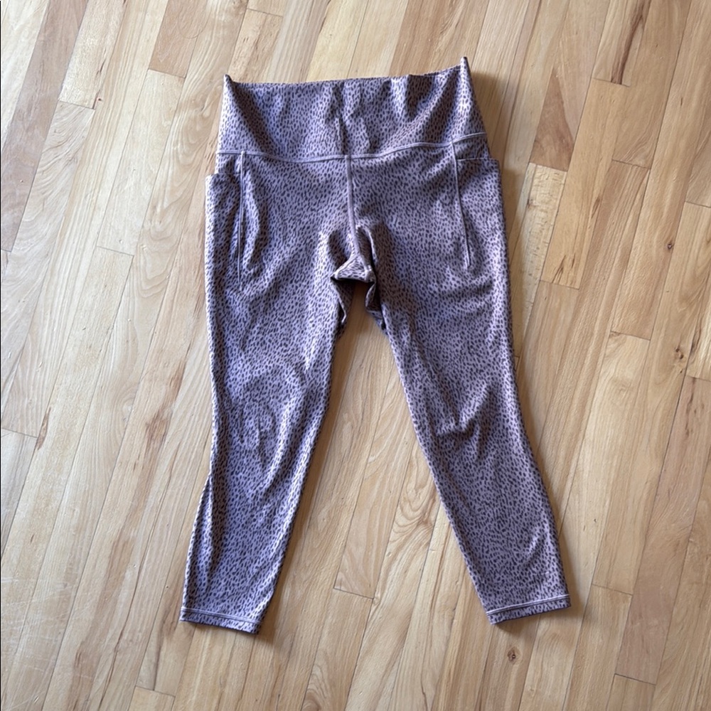 Athleta cheetah Print Leggings